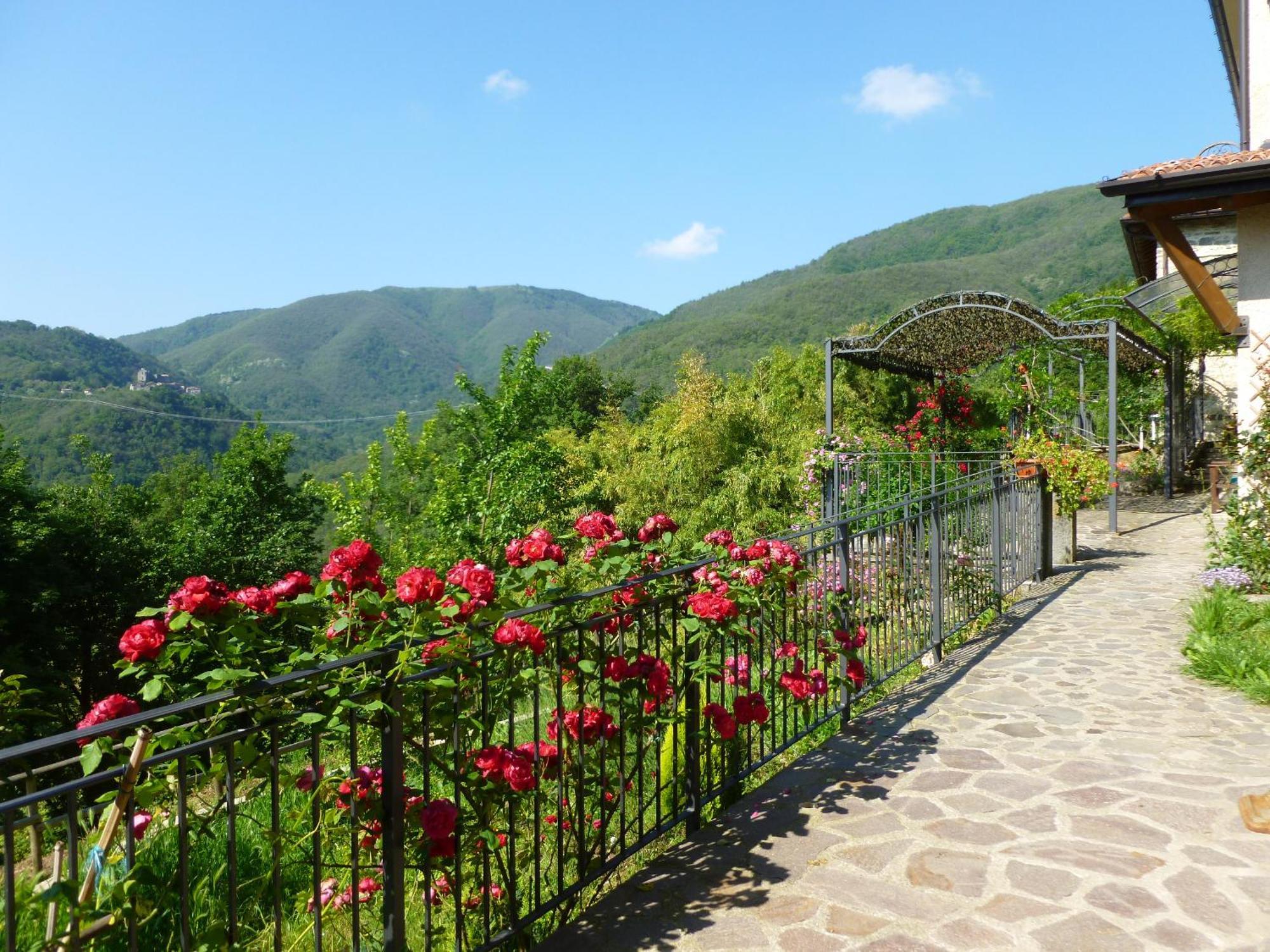 La Costa Di Gavedo Villa Bagian luar foto